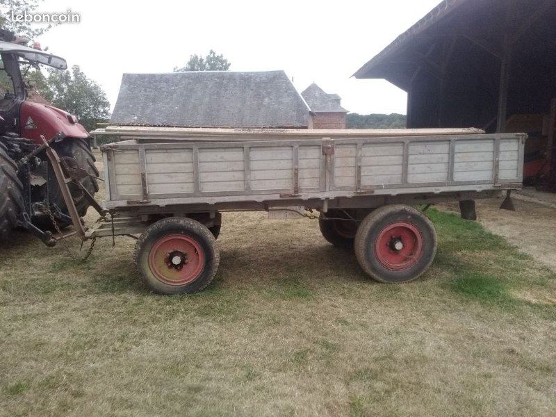 4 Roues Marcel LEGROS à LONGCHAMPS.jpg