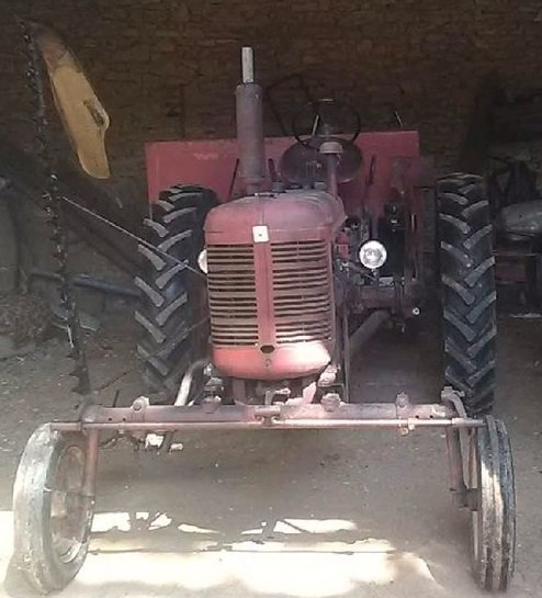 Farmall 01.jpg