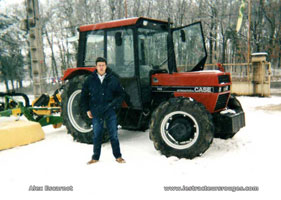 Alexandre Escarnot devant un 745-S