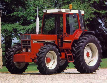 956-XL 4RM 1985