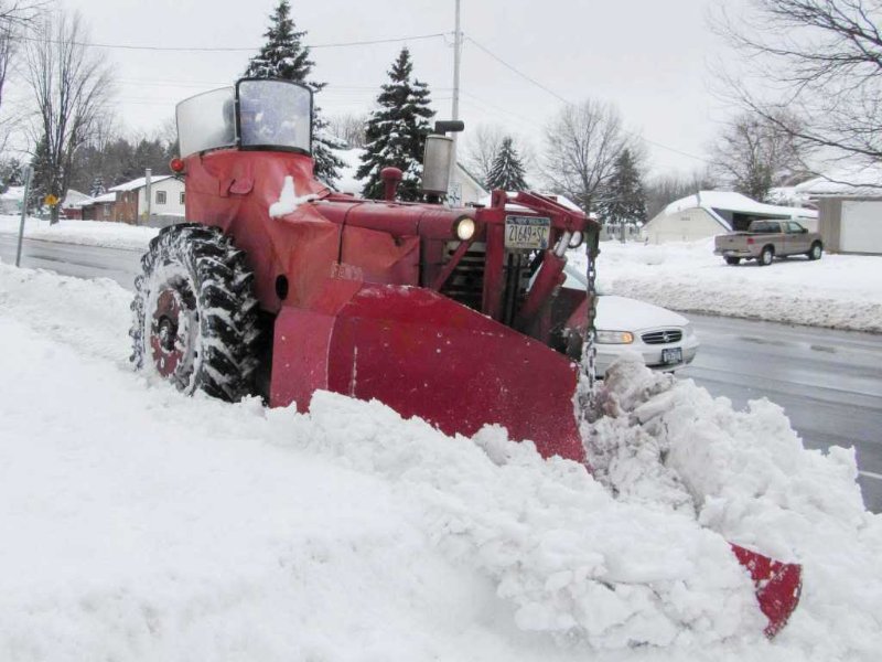 Farmall trotoirs.jpg